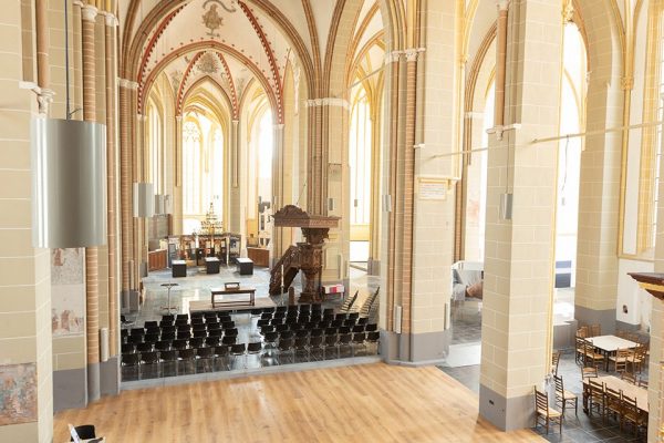 Dennebos-Flooring-Kerk-Zutphen-2