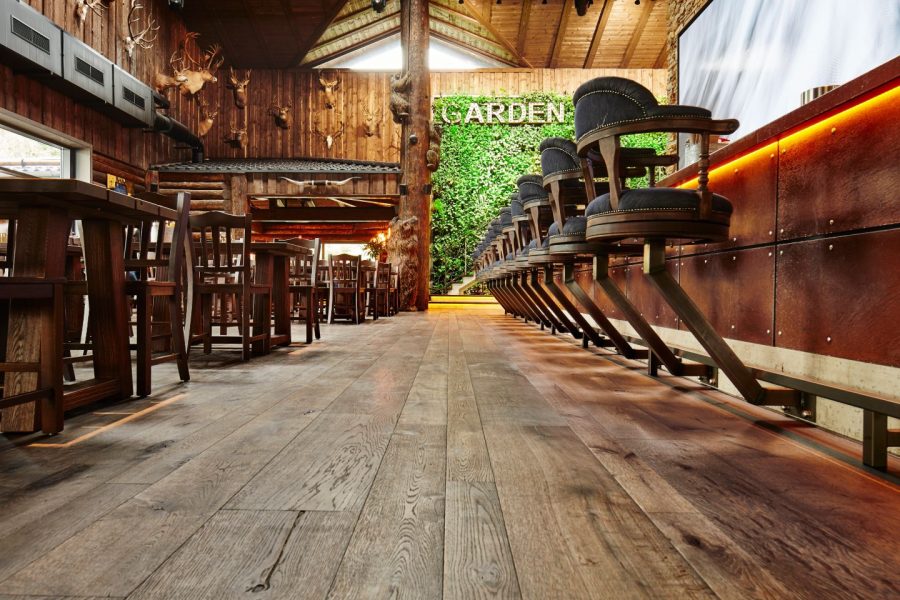 Timberjack Restaurant, Gottingen, Deutschland – Dennebos Flooring